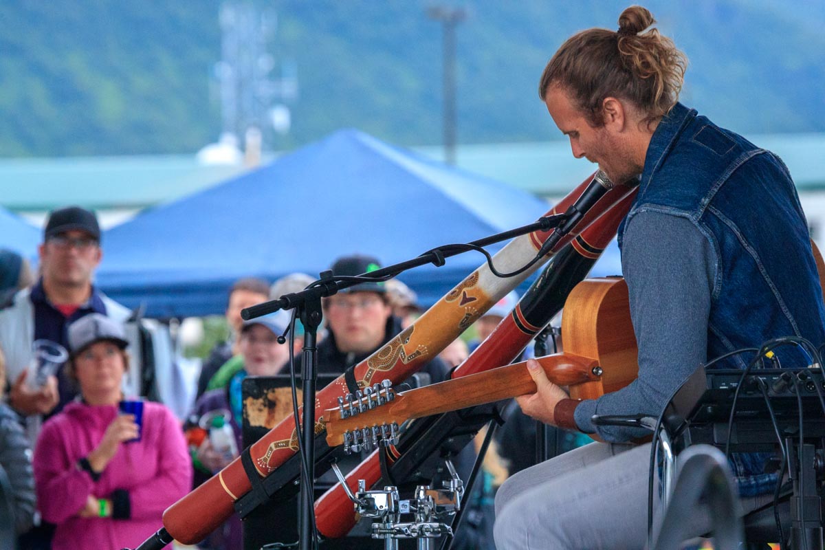 Local Artist in Valdez, Alaska